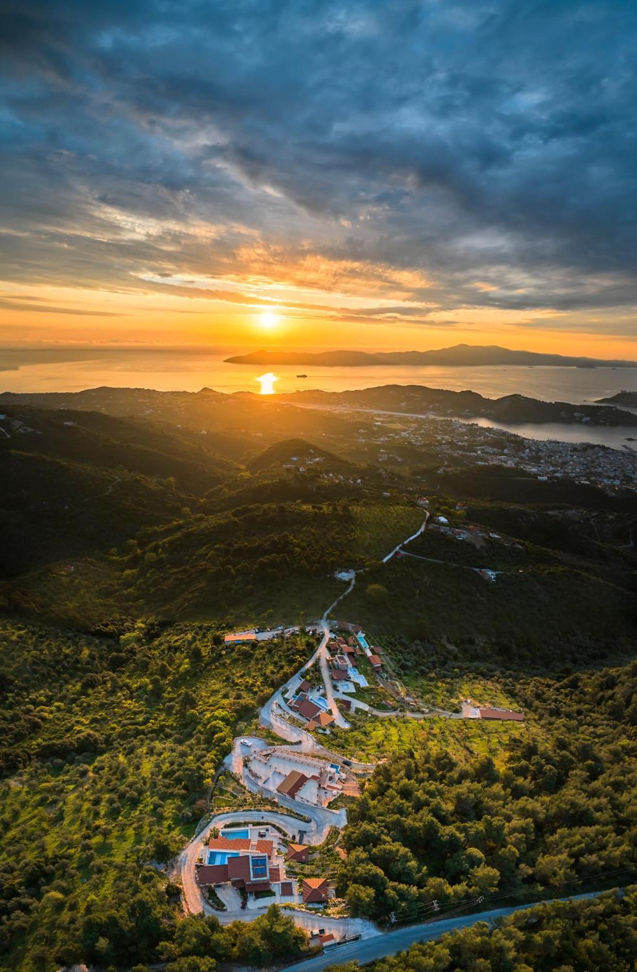 Sky Sea Resort Skiathos ภายนอก รูปภาพ